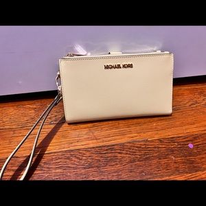 Michael Kors Jet Set Travel Large Double Zip Wristlet Wallet